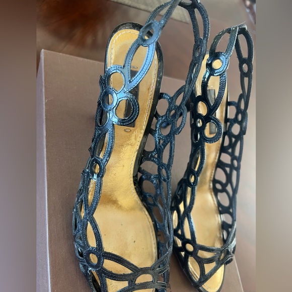 Louis Vuitton Heels - Picture 2 of 11